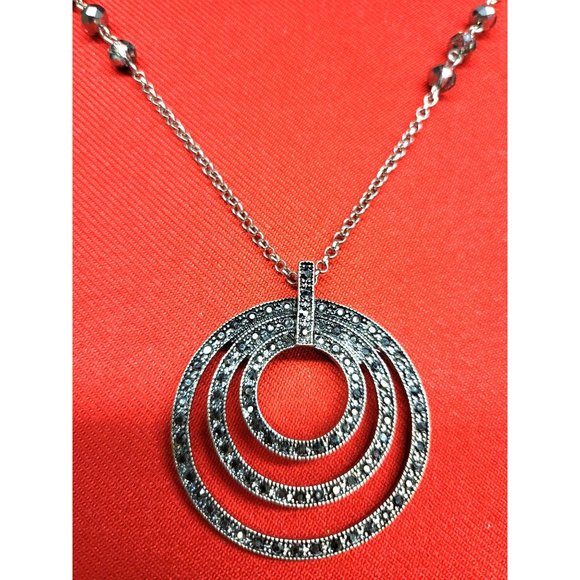 Rhinestone Crystal Triple Circles Necklace - Picture 2 of 11